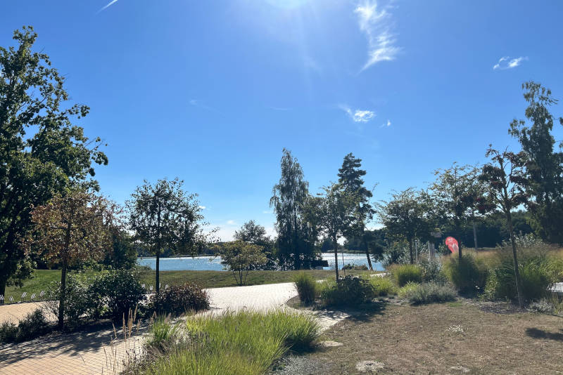 Blick vom Restaurant Stranddistel auf den Kölpinsee
